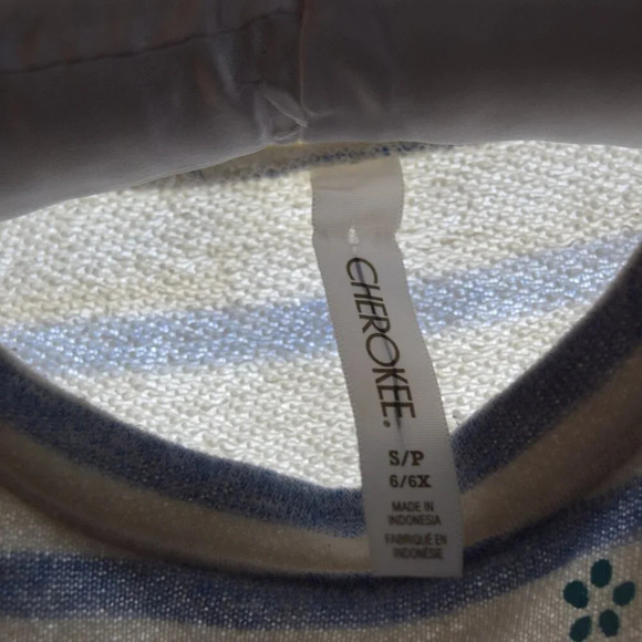 Cherokee Girls Floral and Striped Lightweight Sweatshirt Size 6/6X - Picture 2 of 3